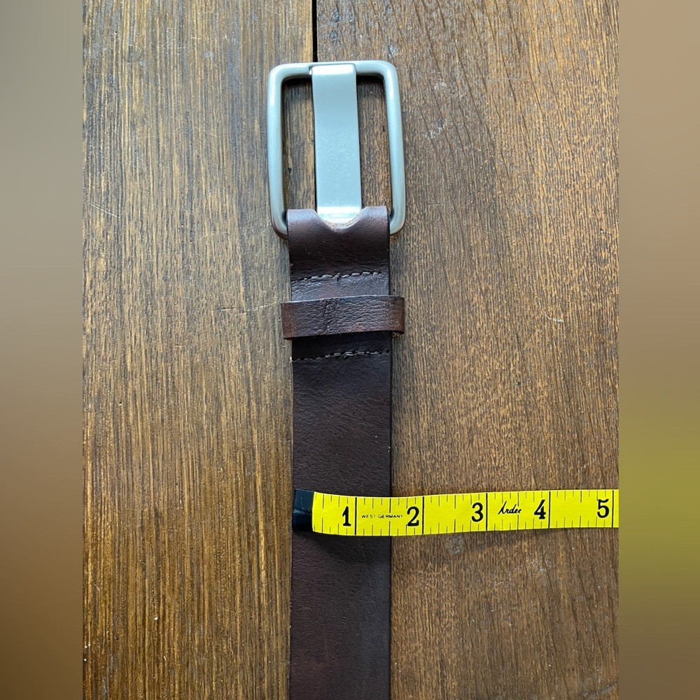 💥2 for 1💥Le Chateau Brown Leather Belt with Silver Buckle - Picture 7 of 7